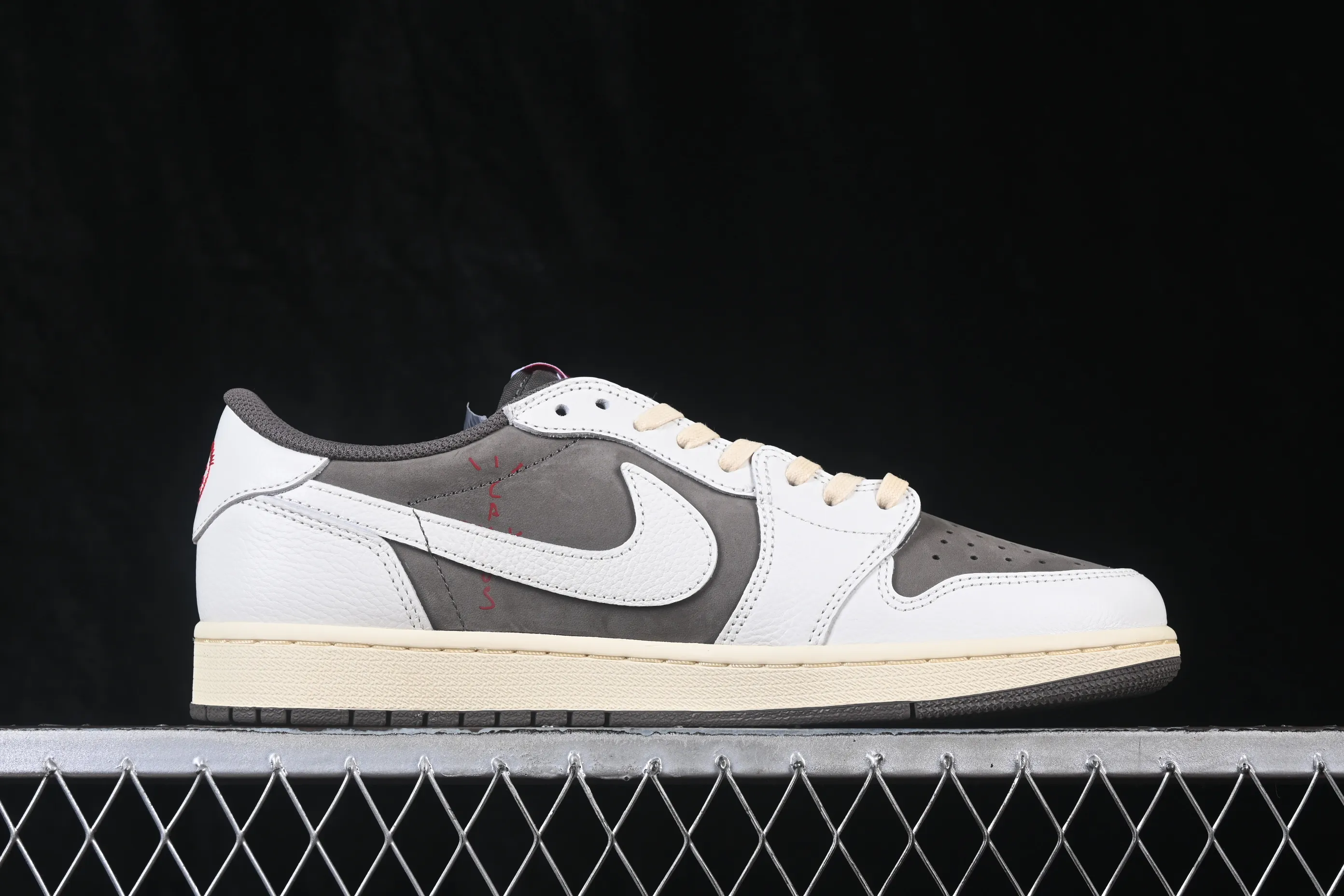 All categories Air Jordan Jordan series basketball shoes Air Jordan 1 Low GX foreign trade version Travis Scott x Air Jordan 1 Low OG AJ1 Joe 1 undercut low top full head layer DM7866-162